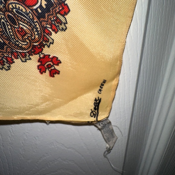 Vintage La Dear Brown & Tan Square Scarf – Intricate Design – Made in Italy - Picture 5 of 7